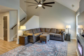 Lawrence Vacation Rental about 2 Mi to KU Campus!
